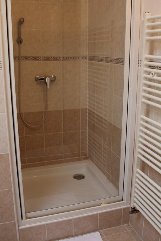 Apartmany Racianska Братислава Стая снимка