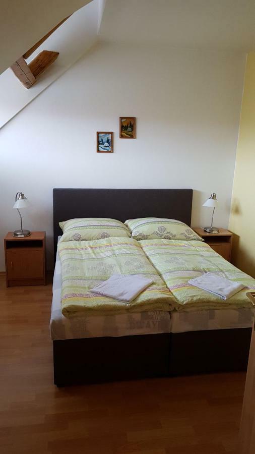 Apartmany Racianska Братислава Екстериор снимка