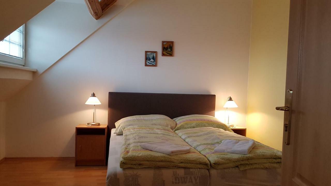 Apartmany Racianska Братислава Екстериор снимка