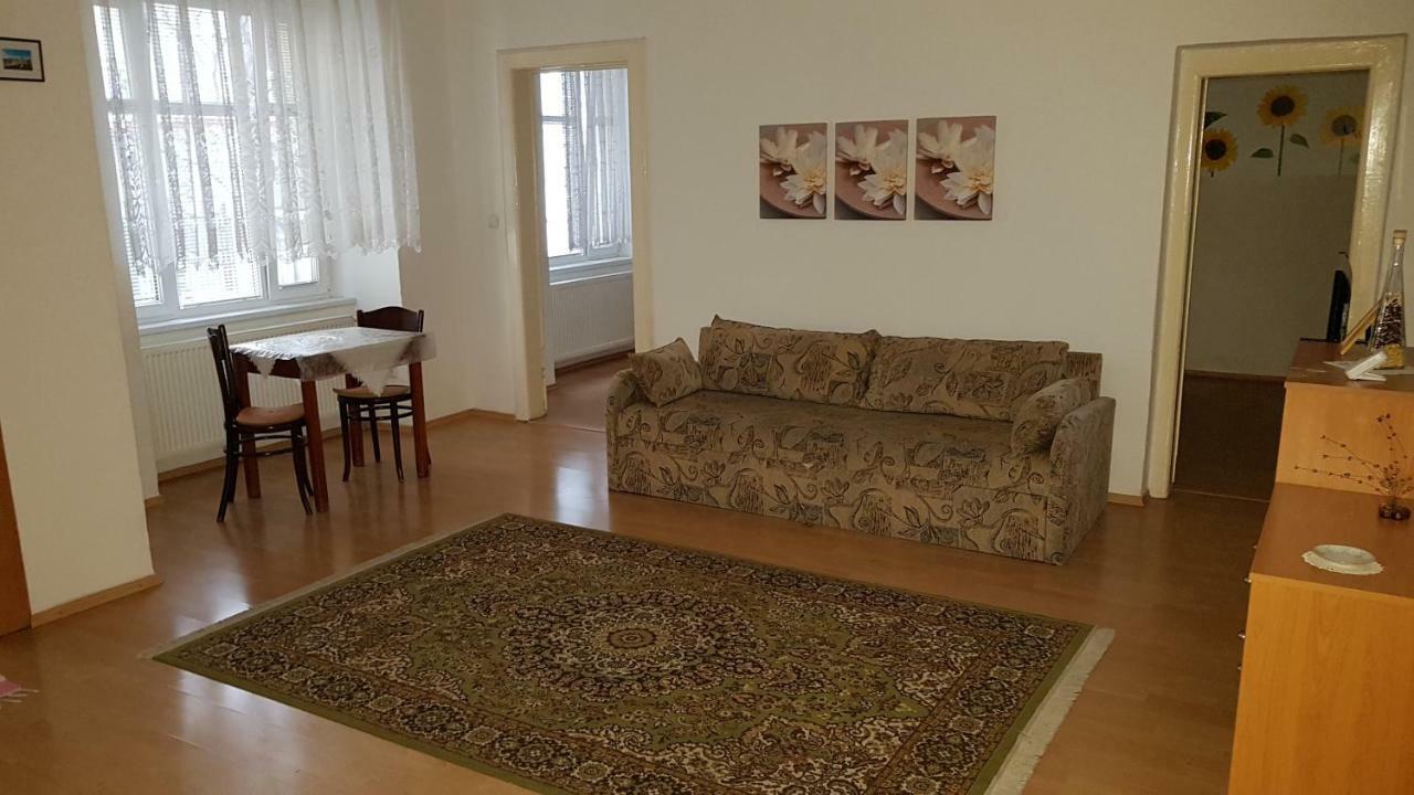 Apartmany Racianska Братислава Стая снимка